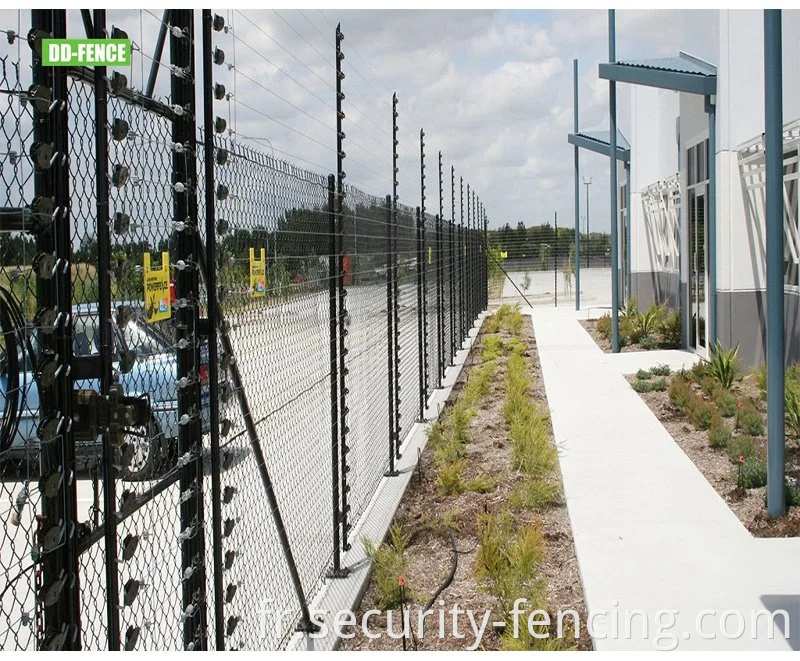 Système d'alarme de clôture électrique à impulsion haute tension, support 4, 6, 8, 10, 12 lignes clôture électrique pour la centrale électrique de la prison de la prison de jardin